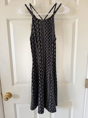 Mudd Black & White Paisley-Panel Midi Dress